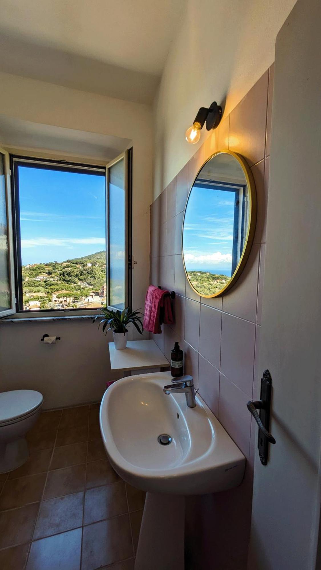 Casa Maddi Casa Vacanze Con Vista Mare Vicinissima Al Centro Capoliveri  Eksteriør billede